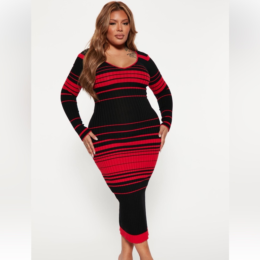 Fashion Nova long sleeve midi dress